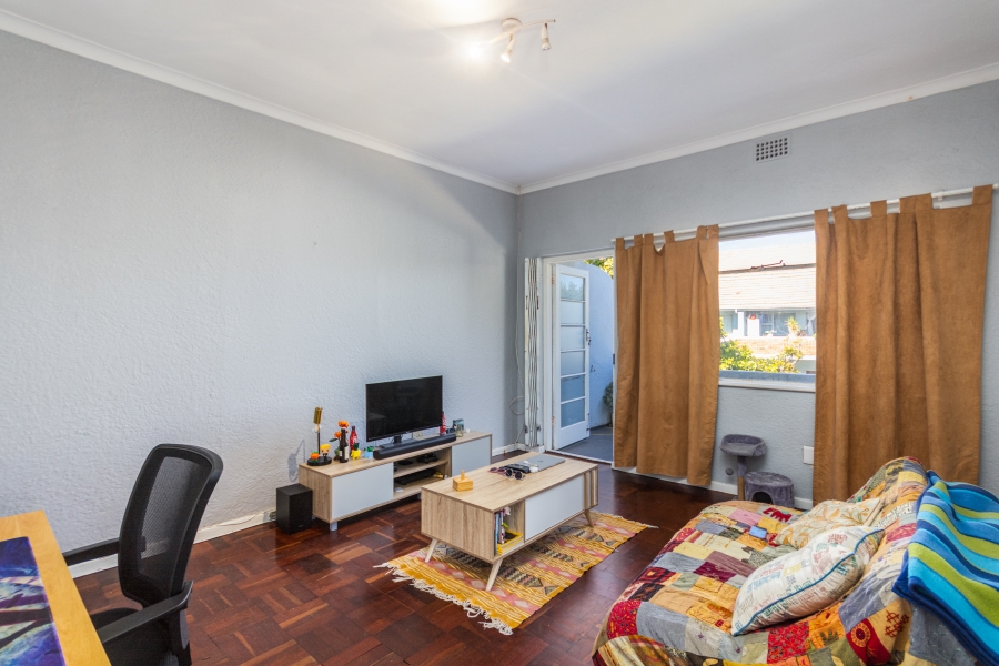 1 Bedroom Property for Sale in Kenilworth Western Cape